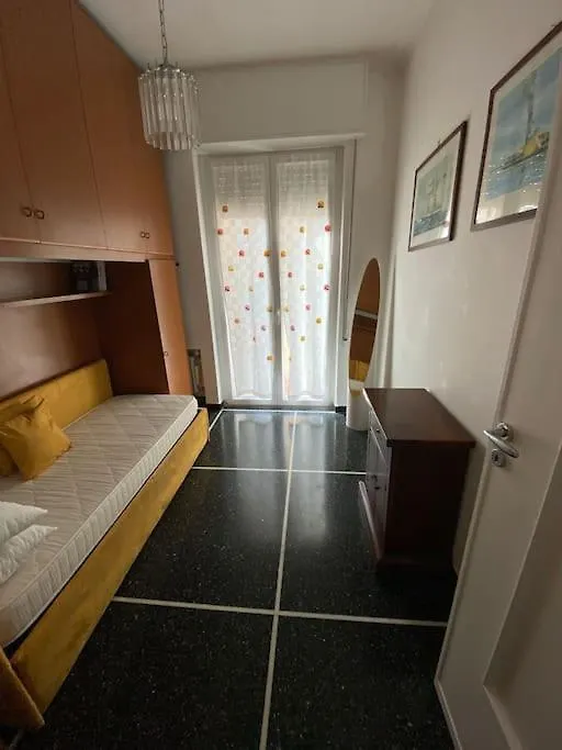 Appartamento A Sturla Beach Citra 010025-Lt-2437 Genova 0*,  Italia